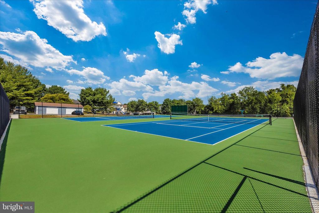 Image 71 of property listing at 6463 FOREST HILLS CT, Frederick, MD 21701