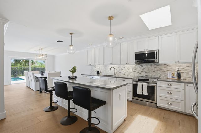 5854 Pinebrook Drive, Boca Raton, FL 33433