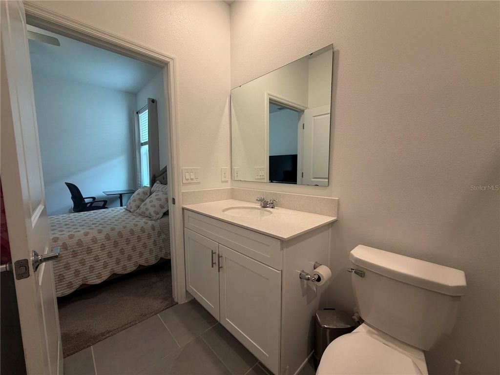 Image 11 of property listing at 652 GROVE STREET, Winter Haven, FL 33881