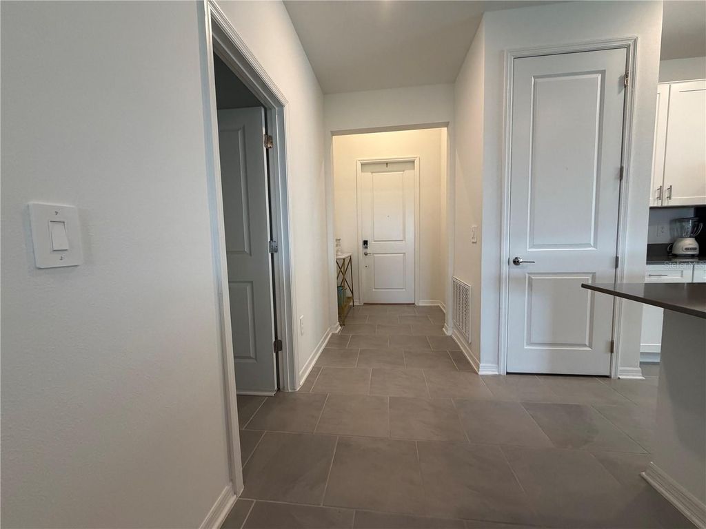 Image 12 of property listing at 652 GROVE STREET, Winter Haven, FL 33881