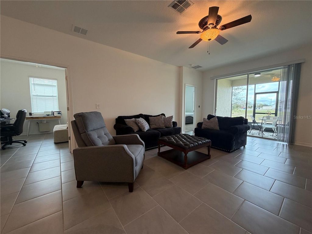 Image 21 of property listing at 652 GROVE STREET, Winter Haven, FL 33881