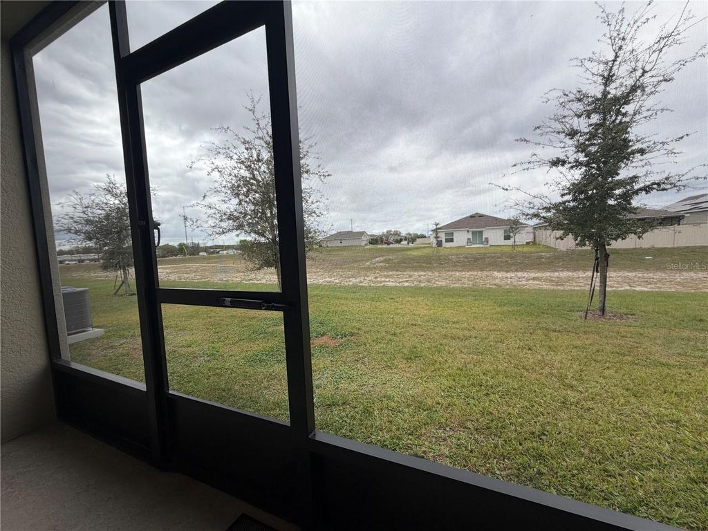 Image 41 of property listing at 652 GROVE STREET, Winter Haven, FL 33881