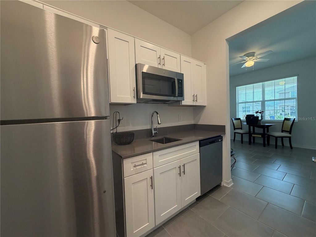 Image 7 of property listing at 652 GROVE STREET, Winter Haven, FL 33881