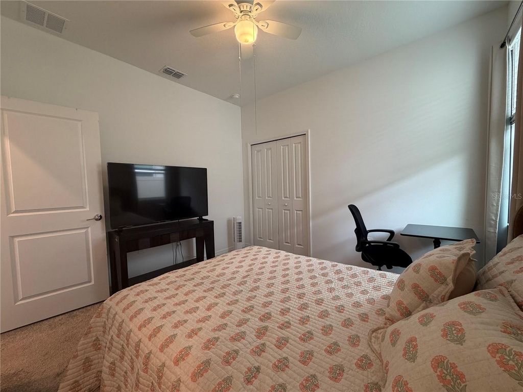 Image 9 of property listing at 652 GROVE STREET, Winter Haven, FL 33881