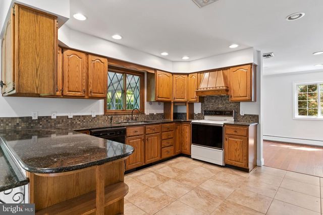 120 LEE DR, Marysville, PA 17053
