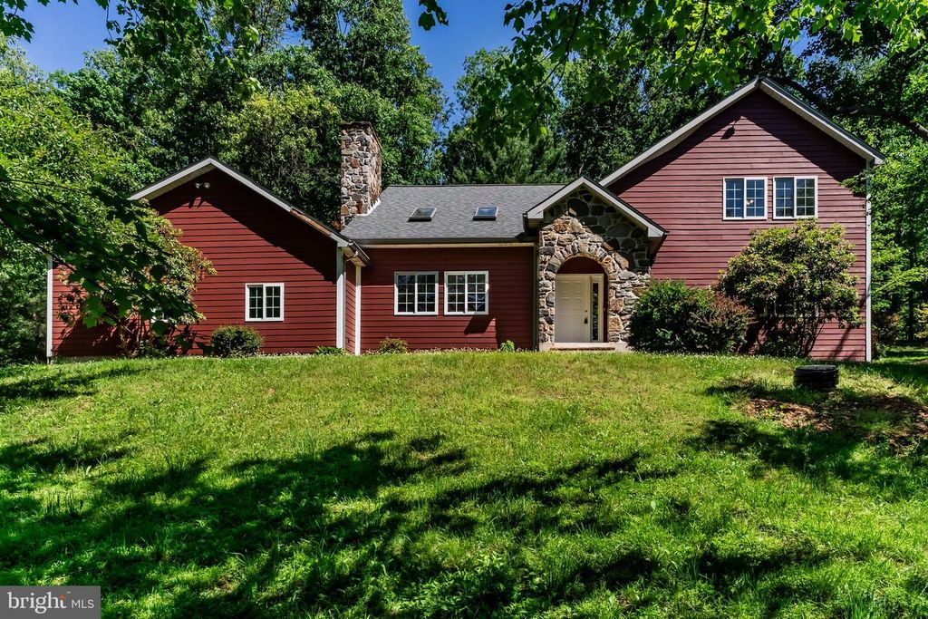 120 LEE DR, Marysville, PA 17053