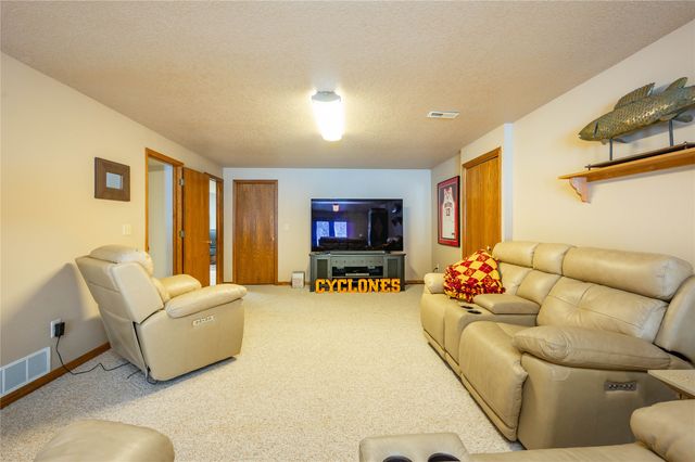 413 Tyler Street, Polk City, IA 50226