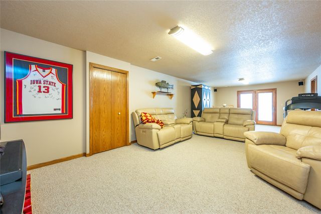 413 Tyler Street, Polk City, IA 50226