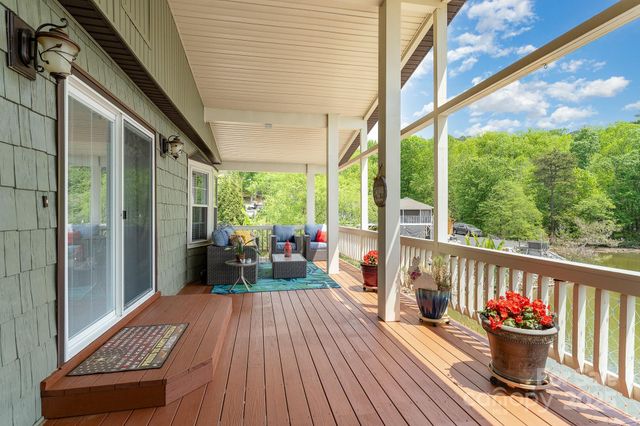 216 Grand View Drive, New London, NC 28127