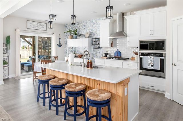 208 St Andrews, Smithfield, VA 23430