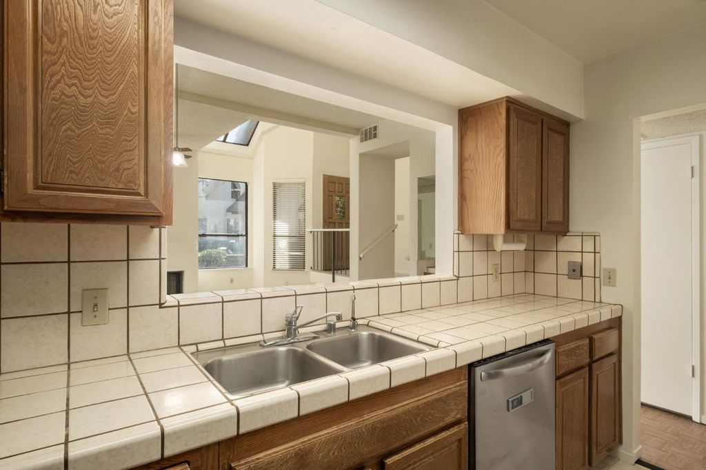 Image 13 of property listing at 2890 Huntington Boulevard # 149, Fresno, CA 93721