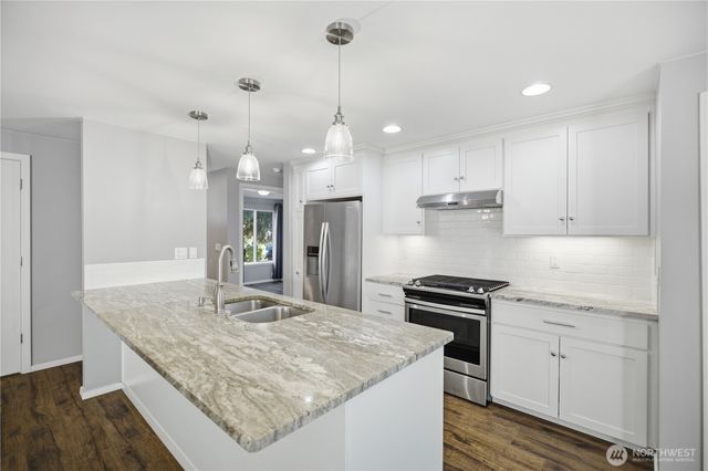 15952 SE 176th Place, Renton, WA 98058