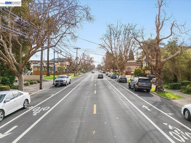 2050 Central Ave, Alameda, CA 94501