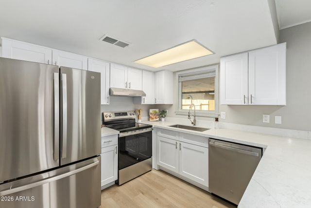 11804 N 37TH Way, Phoenix, AZ 85028