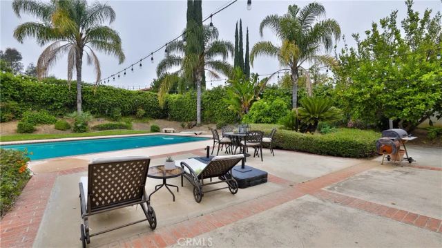 12698 La Solana Drive, Redlands, CA 92373