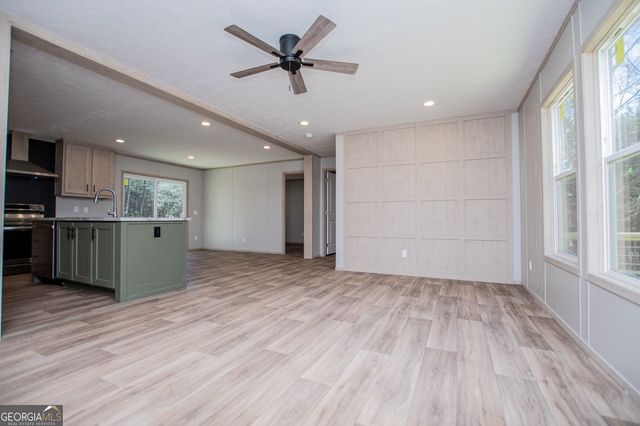 4221 N Hwy 100, Waco, GA 30182