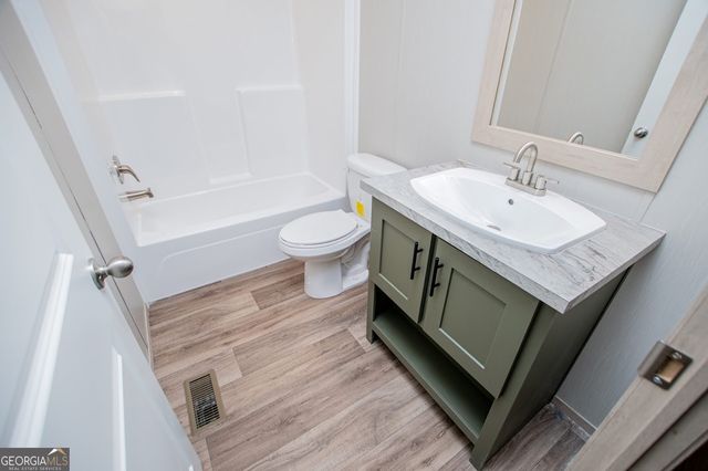 4221 N Hwy 100, Waco, GA 30182