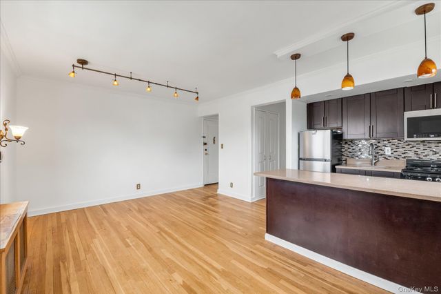 46-40 216th Street 3A, Bayside, NY 11361