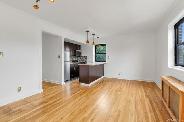 46-40 216th Street 3A, Bayside, NY 11361