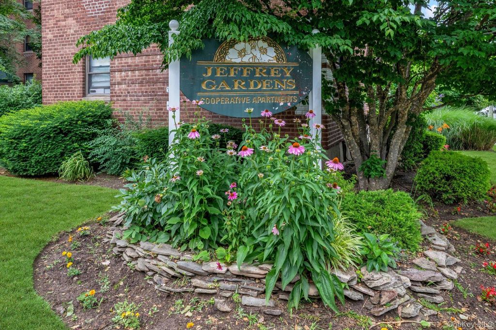 46-40 216th Street 3A, Bayside, NY 11361