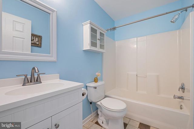 8 BOHEMIA, Bear, DE 19701