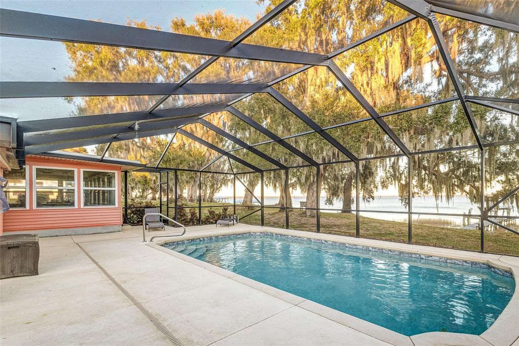 Image 4 of property listing at 4327 CHAMBERS STREET, Lake Wales, FL 33898