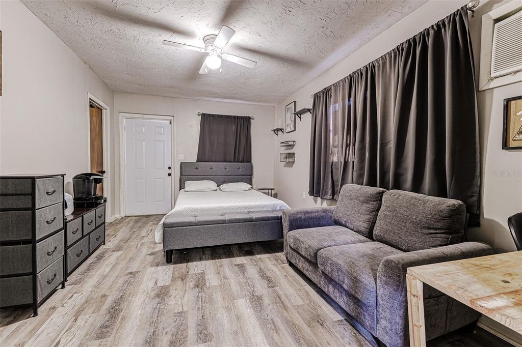 Image 32 of property listing at 4327 CHAMBERS STREET, Lake Wales, FL 33898