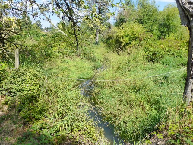 11062 Se 172ND Ave, Happy Valley, OR 97086