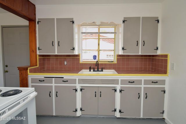 1902 N Tucker Drive, Tucson, AZ 85716