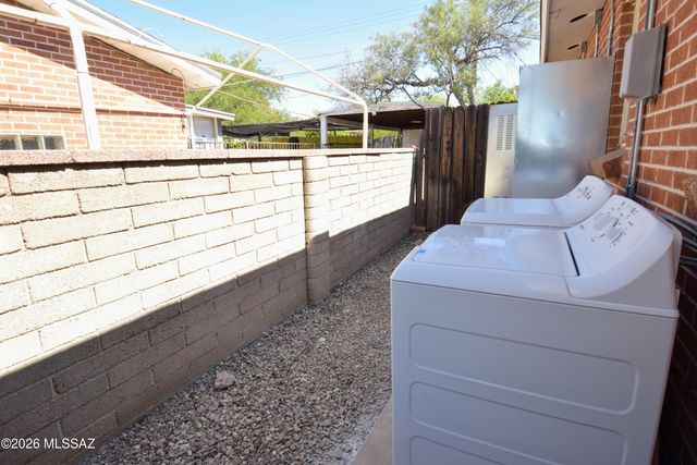 1902 N Tucker Drive, Tucson, AZ 85716