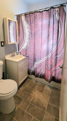 4343 N 17th STREET, Milwaukee, WI 53209