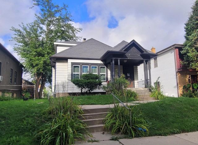 4343 N 17th STREET, Milwaukee, WI 53209