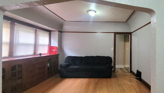 4343 N 17th STREET, Milwaukee, WI 53209
