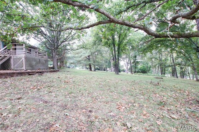 566 Country Lane, Sullivan, MO 63080