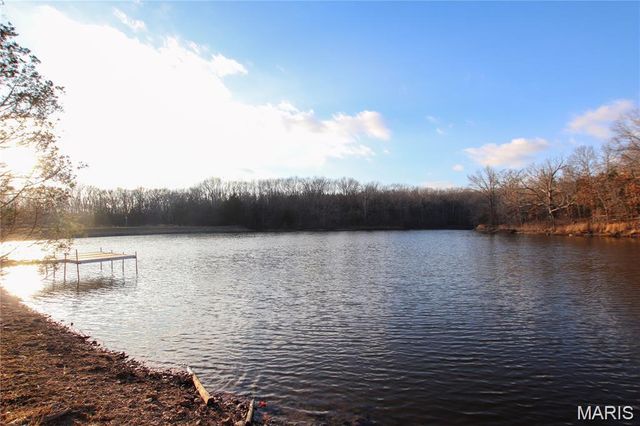 566 Country Lane, Sullivan, MO 63080