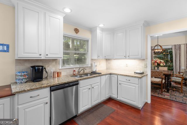 4111 Huntcliff Drive, Woodstock, GA 30189