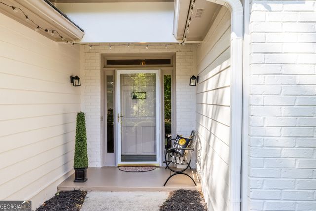 4111 Huntcliff Drive, Woodstock, GA 30189