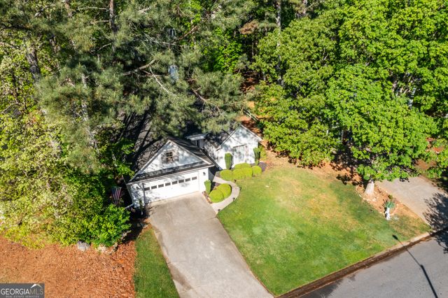 4111 Huntcliff Drive, Woodstock, GA 30189