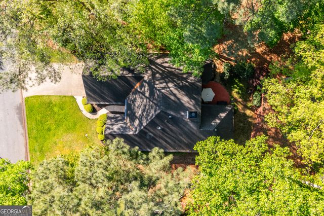 4111 Huntcliff Drive, Woodstock, GA 30189