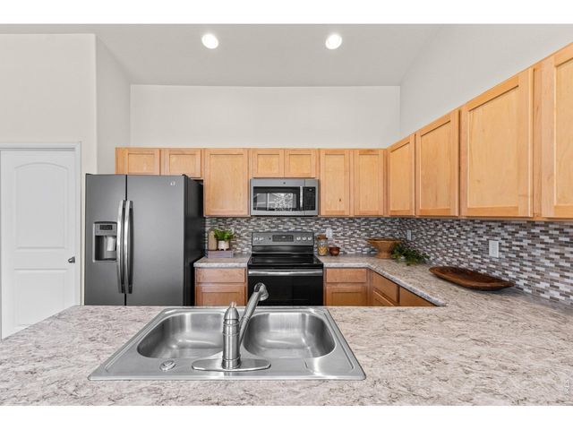 843 Sunlight Peak Dr, Severance, CO 80550