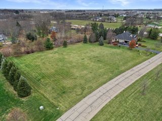 5N628 Trail Ridge Drive, St. Charles, IL 60175