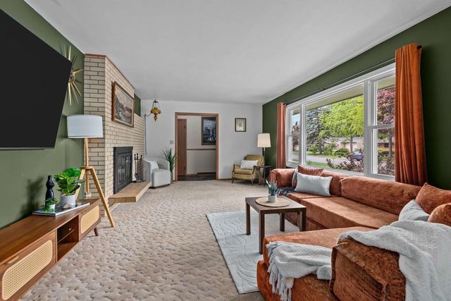 1066 REED STREET, Neenah, WI 54956