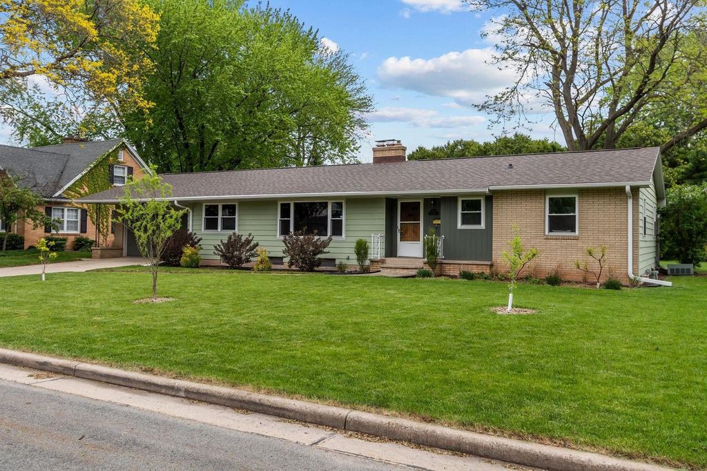 1066 REED STREET, Neenah, WI 54956