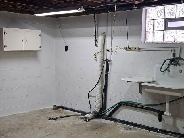 2559 ZIMMERLY Road, Erie, PA 16506