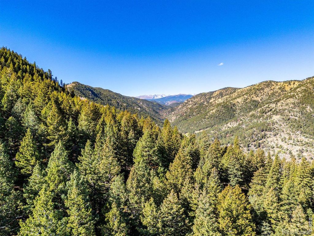 323 Roxbury Drive, Boulder, CO 80302