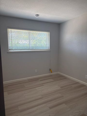 4004 Heather Hill, North Highlands, CA 95660