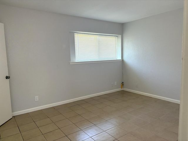4004 Heather Hill, North Highlands, CA 95660