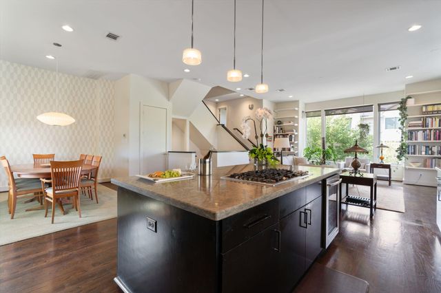 2001 Vermont Street, Houston, TX 77019