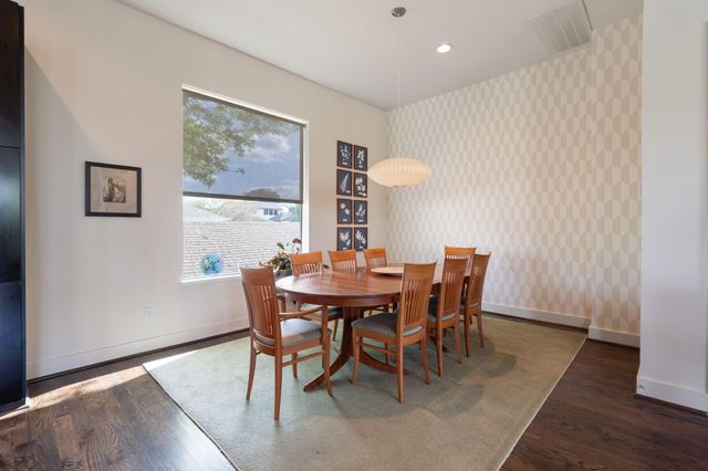 2001 Vermont Street, Houston, TX 77019