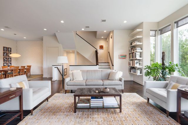 2001 Vermont Street, Houston, TX 77019